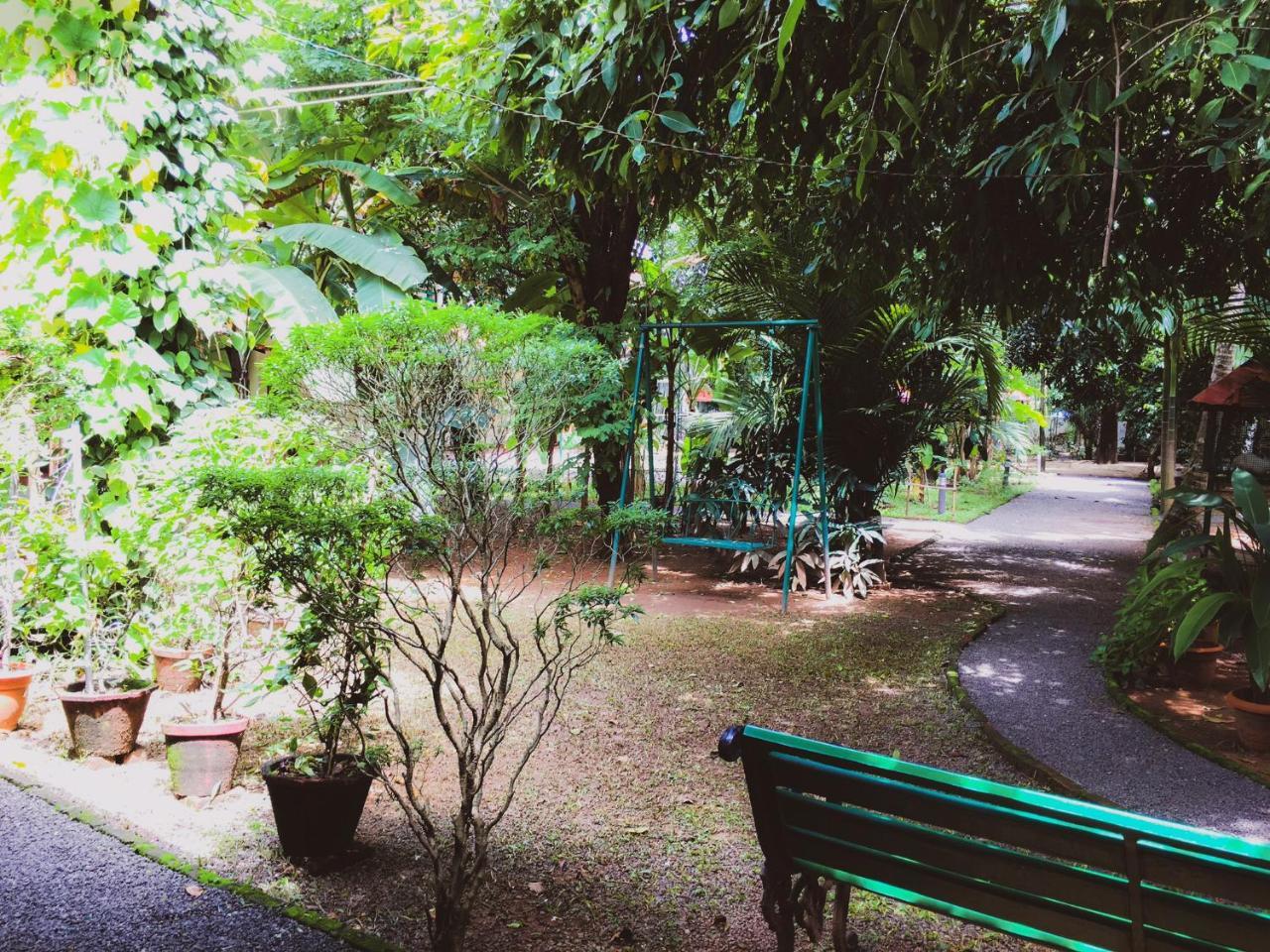 Palm Grove Service Villa Kochi Exterior photo